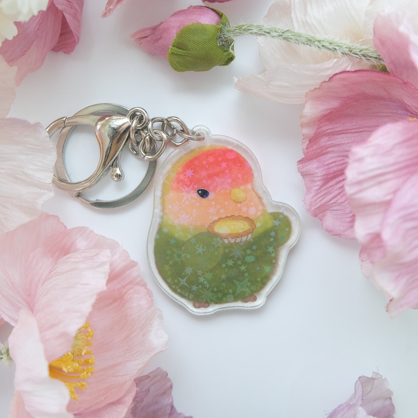 ✿ 送料無料✿ : : スパークリングキーホルダー/キーホルダー : : 🌱ラブバードの赤ちゃんと焼きたてのサクサクエッグタルト