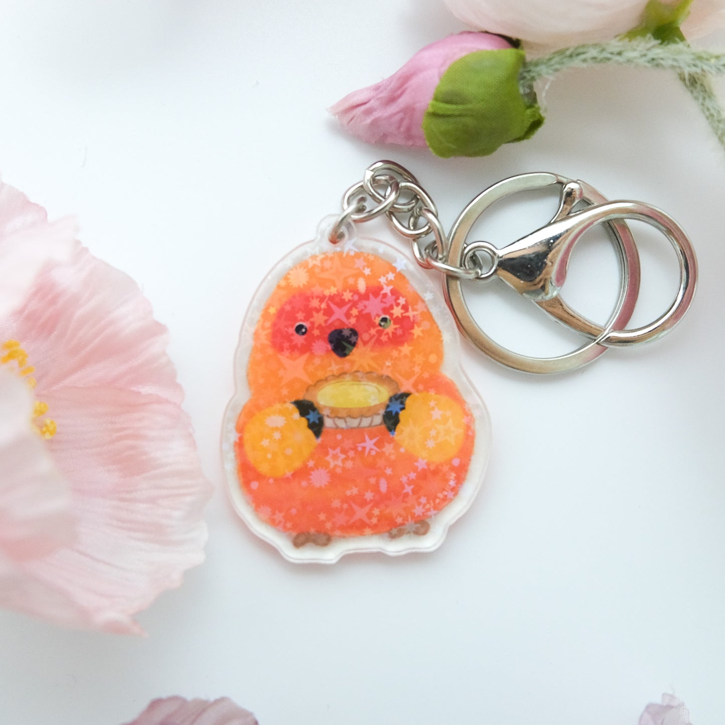 : : Sparkling Keychain: : 🌱Sun conure is eating hot egg tart