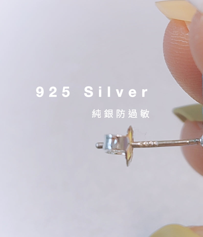 ✿ Free shipping✿:: Earrings:: ❗You can choose different parrots to make it a pair❗Cockatiel and milk tea