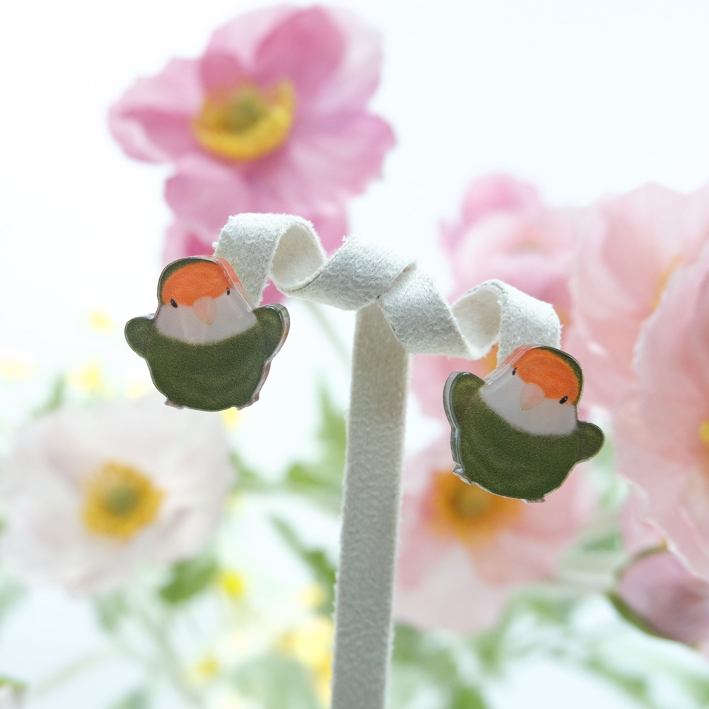 ✿送料無料✿ :: イヤリングとアクセサリー:: ❗左右違う鳥の宝物をご自由にお選びいただけます❗愛鳥の赤ちゃん