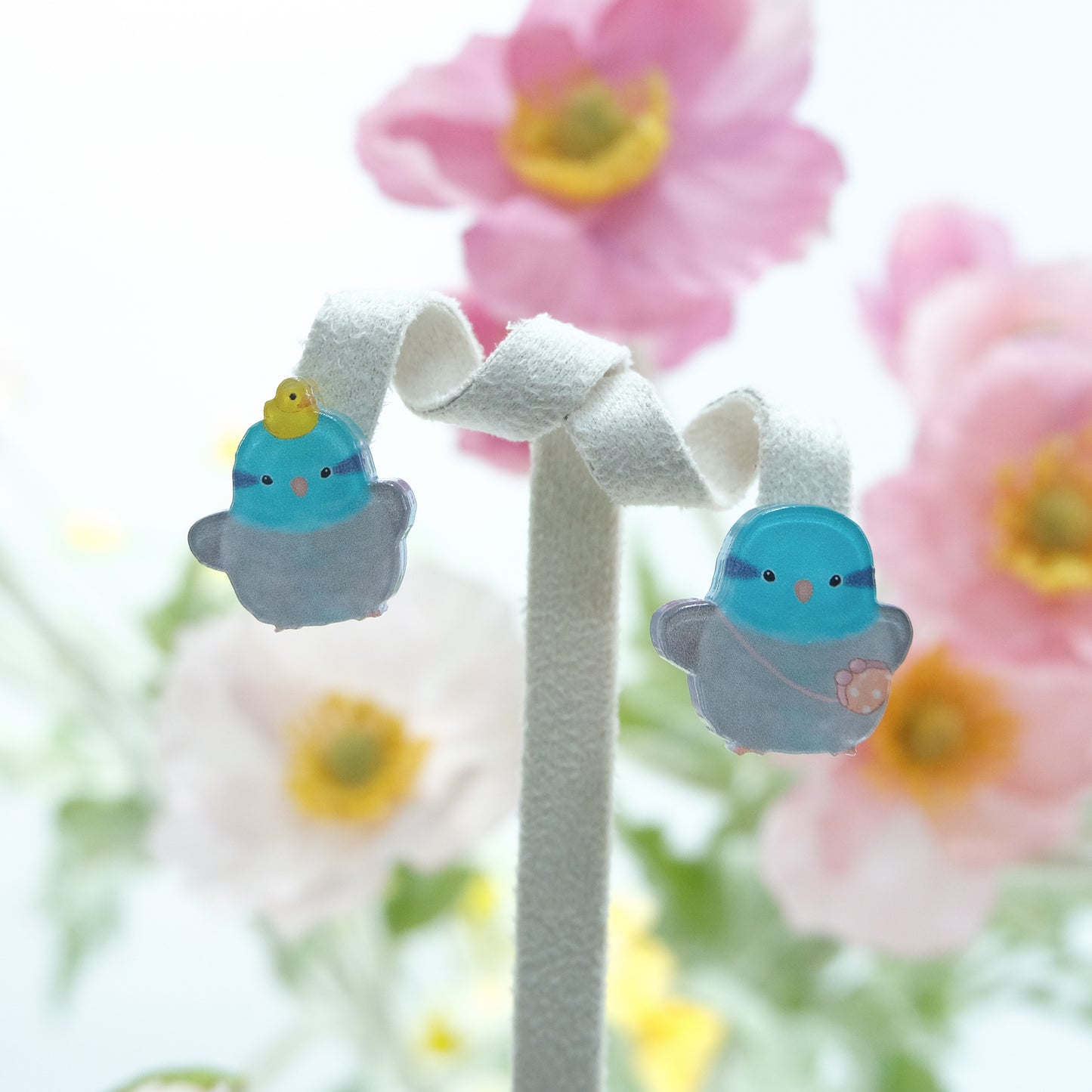 ✿送料無料✿:: イヤリングとアクセサリー:: ❗左右で異なる鳥の宝物をご自由にお選びいただけます❗パシフィックベイビー