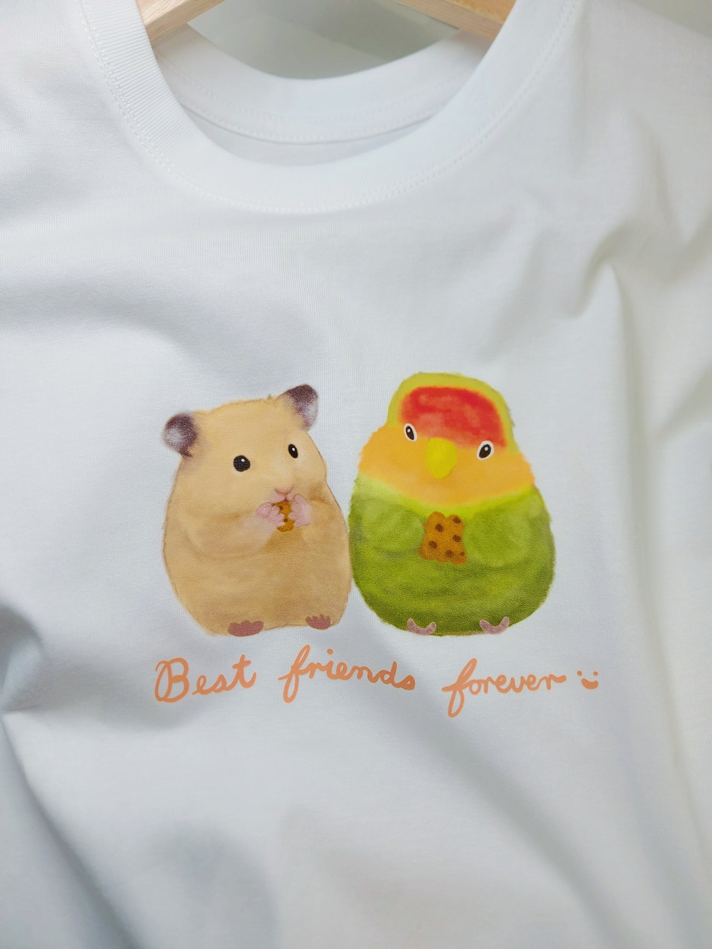 ✿ 免運費 ✿ : : 100%純棉超透氣短T : : 🌱 玄鳳/雞尾與愛情鳥寶寶Have a sweet day!