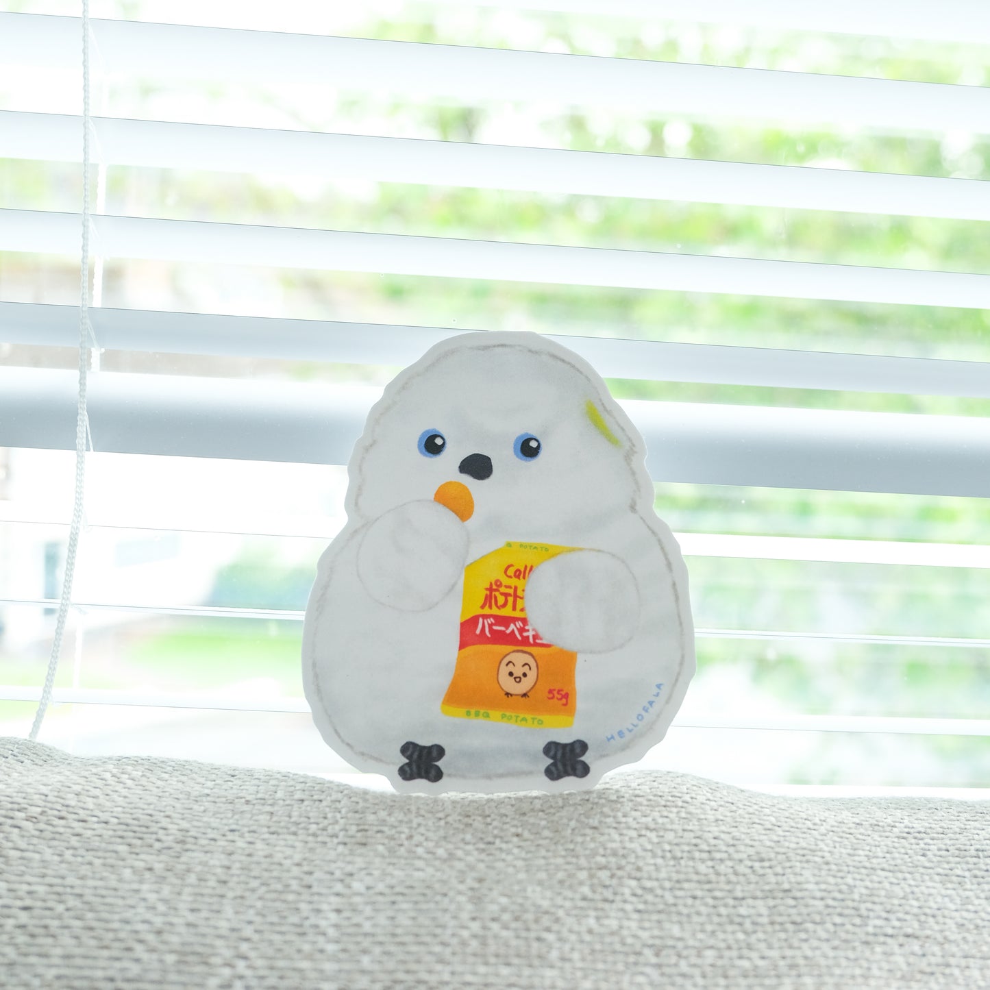 : : Big stickers: : 🌱 Blue Eyed cockatoo eating potato chips